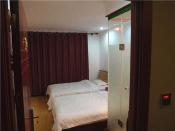 Longtai Star Hotel Qingdao Exterior photo